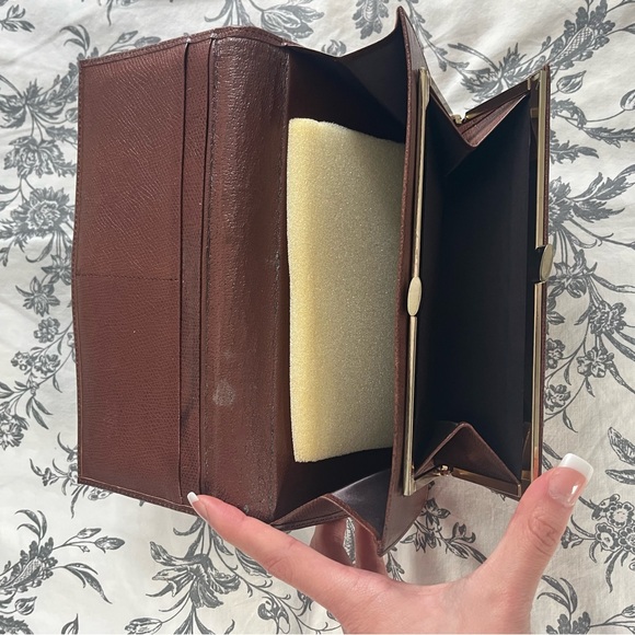 Louis Vuitton Monogram Key & Card Holder in Brown - Picture 4 of 6